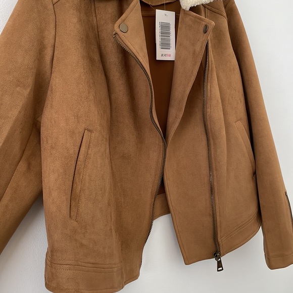 Ladies Suede Jacket with wool collar - Picture 2 of 8